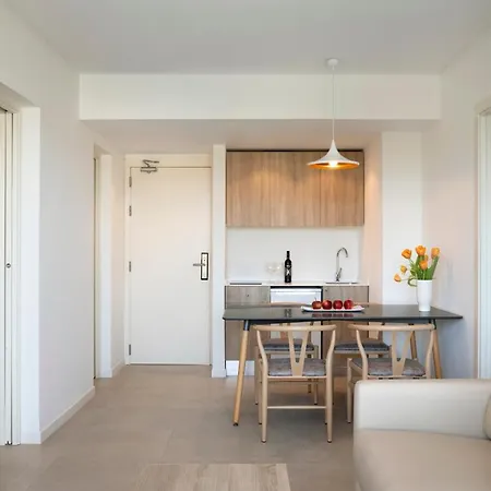 Marina Drach Aparthotel 4*